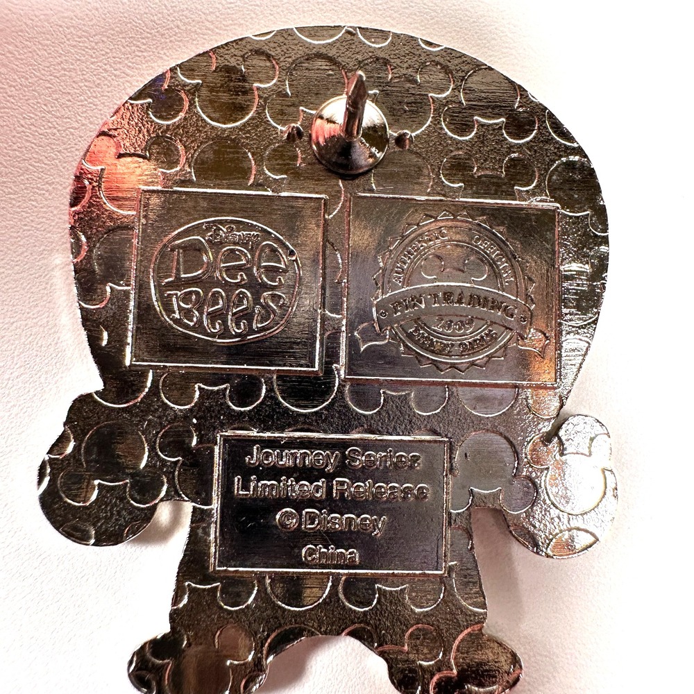 Disney Pin DeeBees Journey Series Astronaut Alien Spacee PP75396 Limited Release - Picture 4 of 7